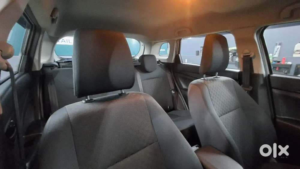Maruti Suzuki Brezza 2024 Petrol Well Maintained