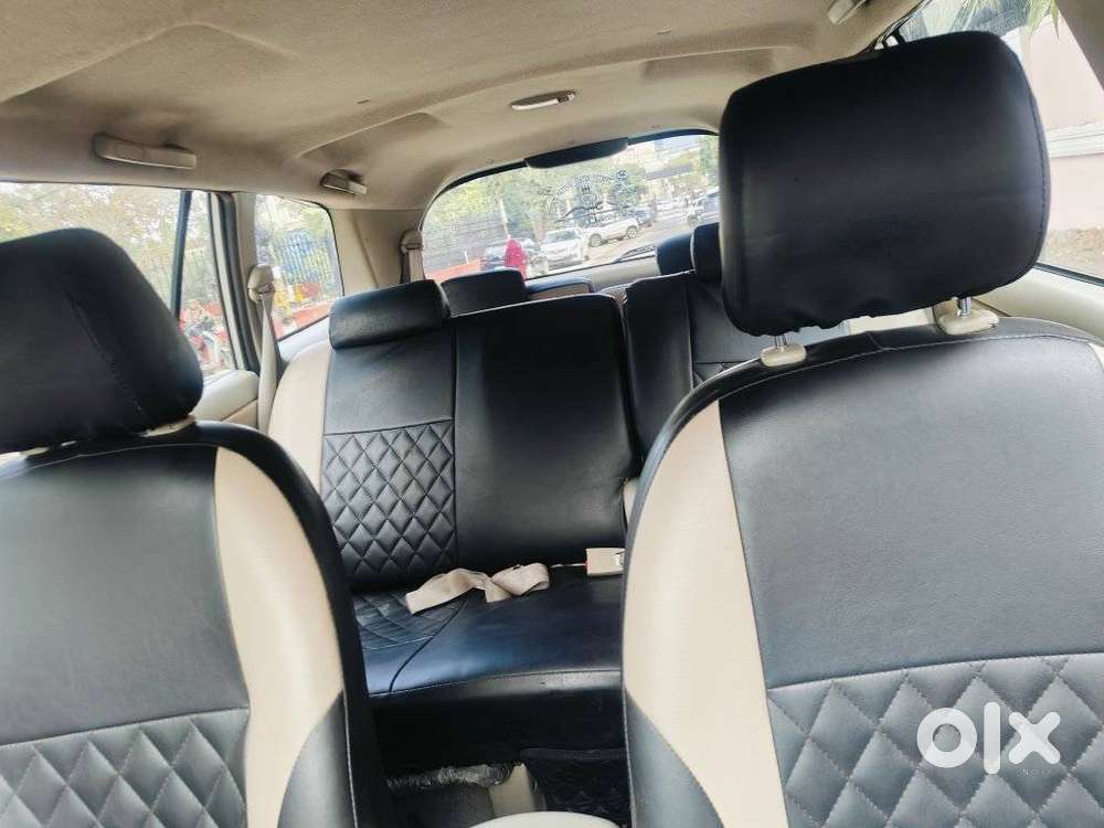 Toyota Innova 2.5 G (diesel) 8 Seater, 2013, Diesel