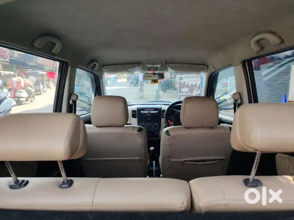 2017 Nov 1 St Owner,2 Keys,5 Tyre Brand New,ac Chiled,new Connection C