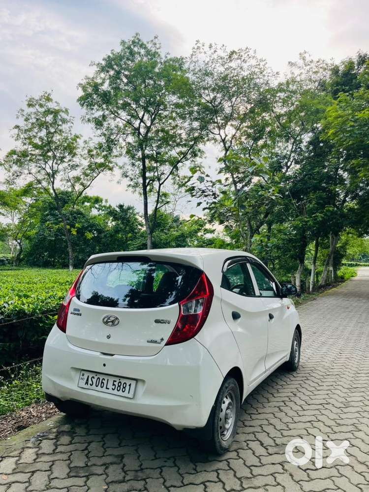 Hyundai Petrol Car 2012