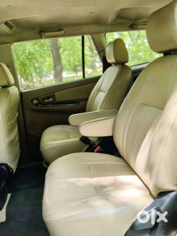 Toyota Innova 2.5 V 7 Str, 2015, Diesel
