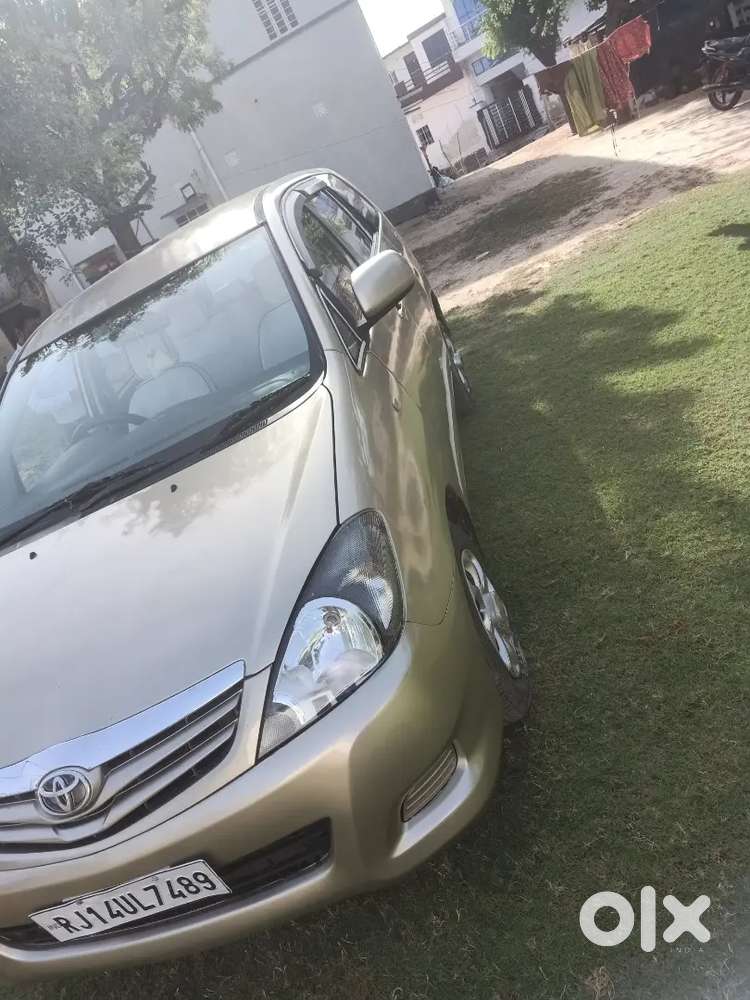 Toyota Innova Diesel 2011