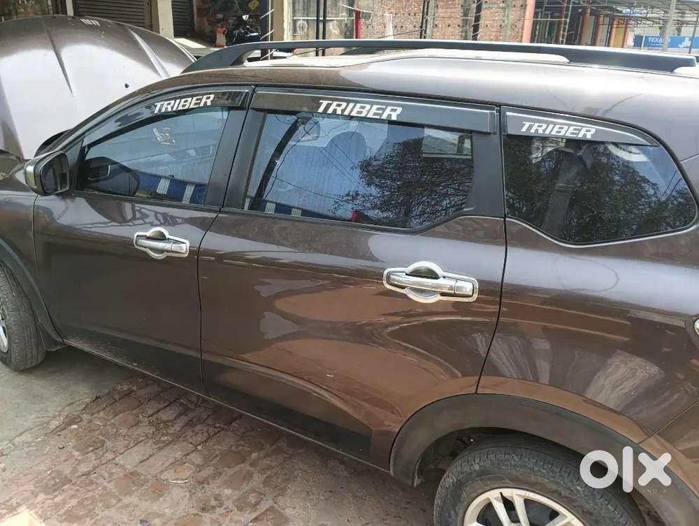Renault Triber 4 Year's Old Only In One Of The Best Condition