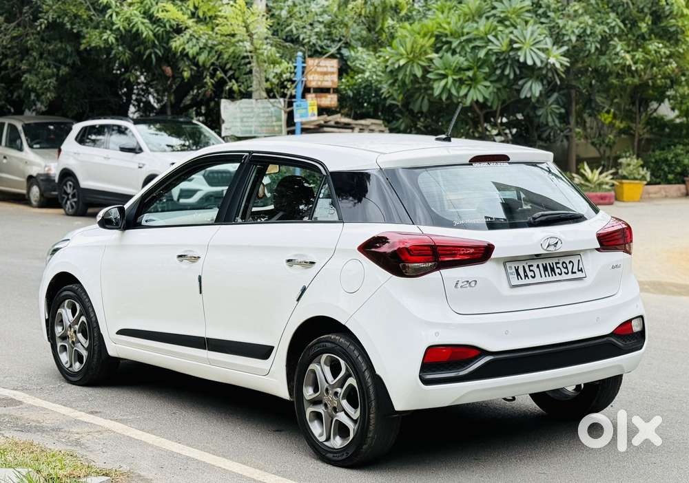 Hyundai I20 Petrol Asta Option, 2019, Petrol