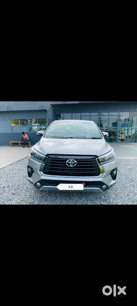 Toyota Innova Crysta 2.8z 2017 Diesel