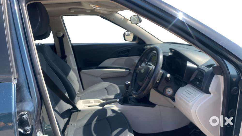 Mahindra Xuv300 W8 Diesel, 2021, Diesel