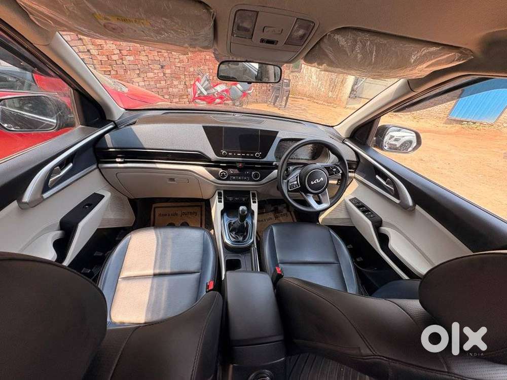Kia Carens 1.5 Premium 7 Str, 2025, Diesel