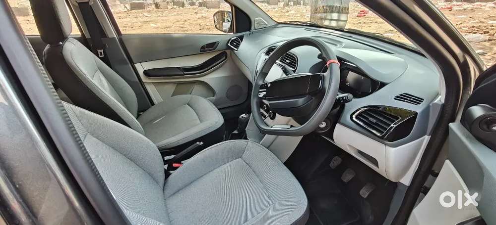 Brand New, 2 Months Old Car With Touch Screen, Android Auto, Dashcam