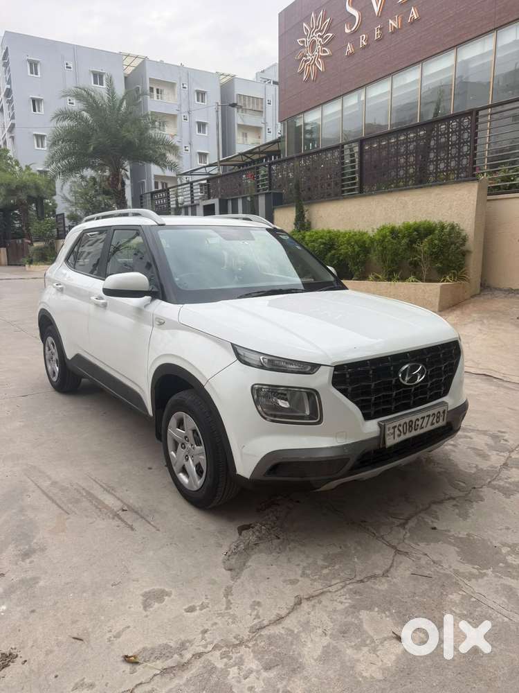 Hyundai Venue S 1.2 Petrol, 2019, Petrol