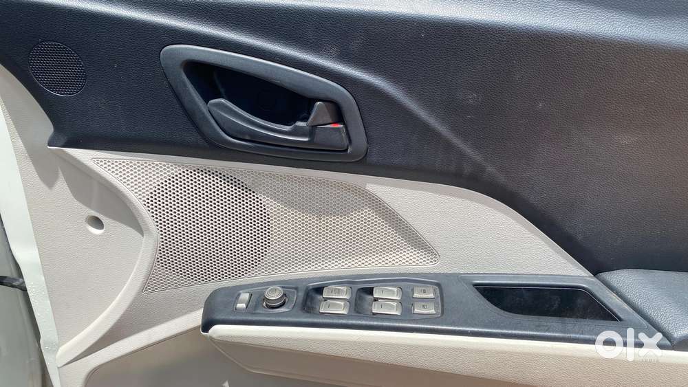Mahindra Xuv300 W6 Diesel, 2023, Diesel