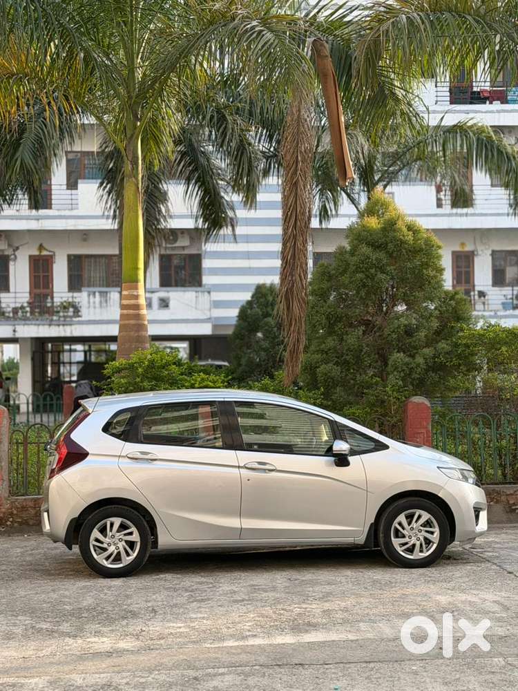Honda Jazz V Mt Privilege, 2017, Petrol