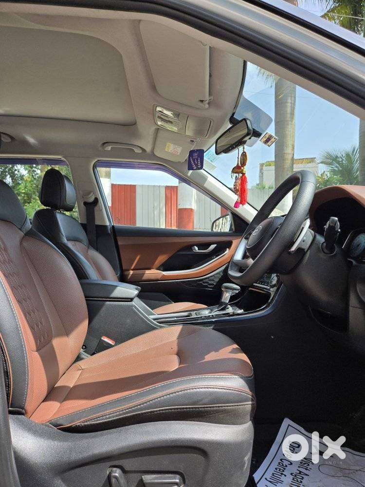 Hyundai Alcazar 2.0 Platinum (o) Petrol At 7 Str, 2023, Petrol