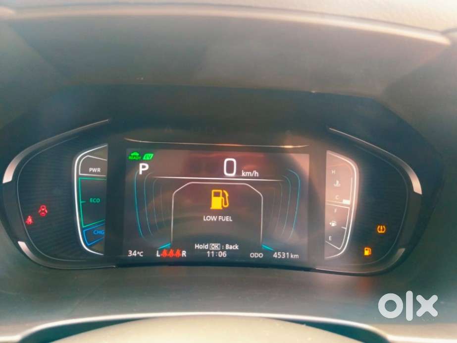 Maruti Suzuki Grand Vitara 1.5 Alpha Plus Intelligent Hybrid Ecvt, 2..