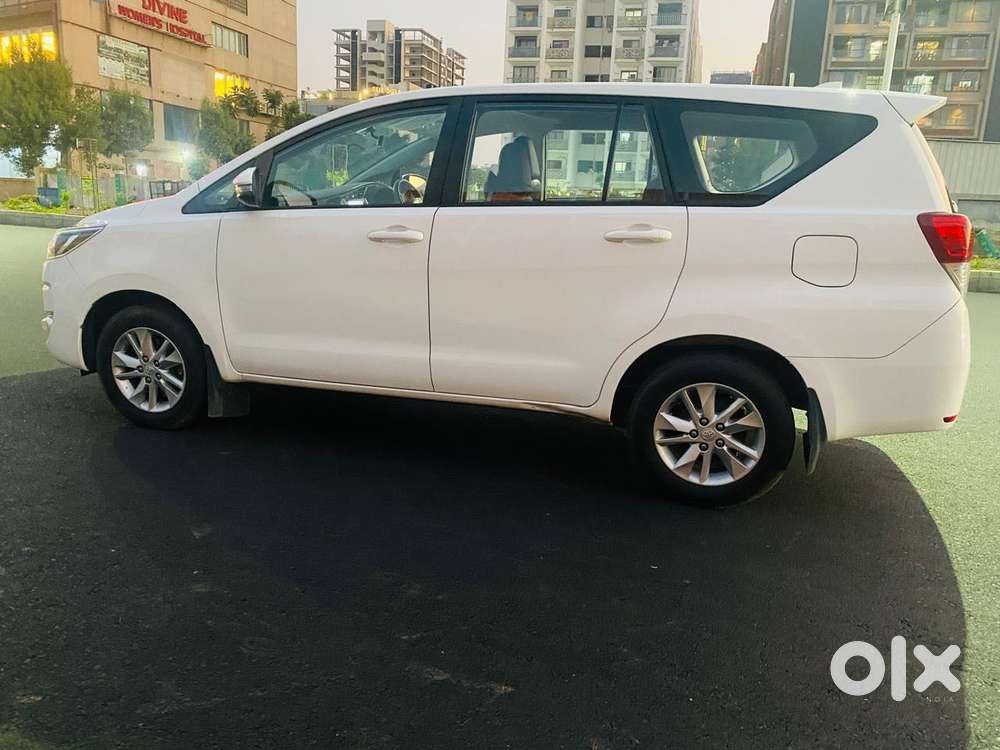 Toyota Innova Crysta 2.4 G Mt 7 Str, 2023, Diesel