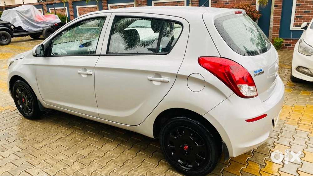 Brand New Condition Car. Only 35000 Running 1st Hand Woner.