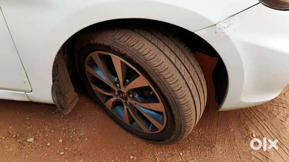 Hyundai Verna, 2013