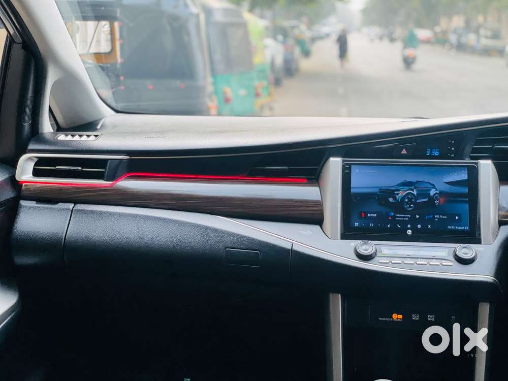 Toyota Innova Crysta 2.8z Automatic, 2016, Diesel