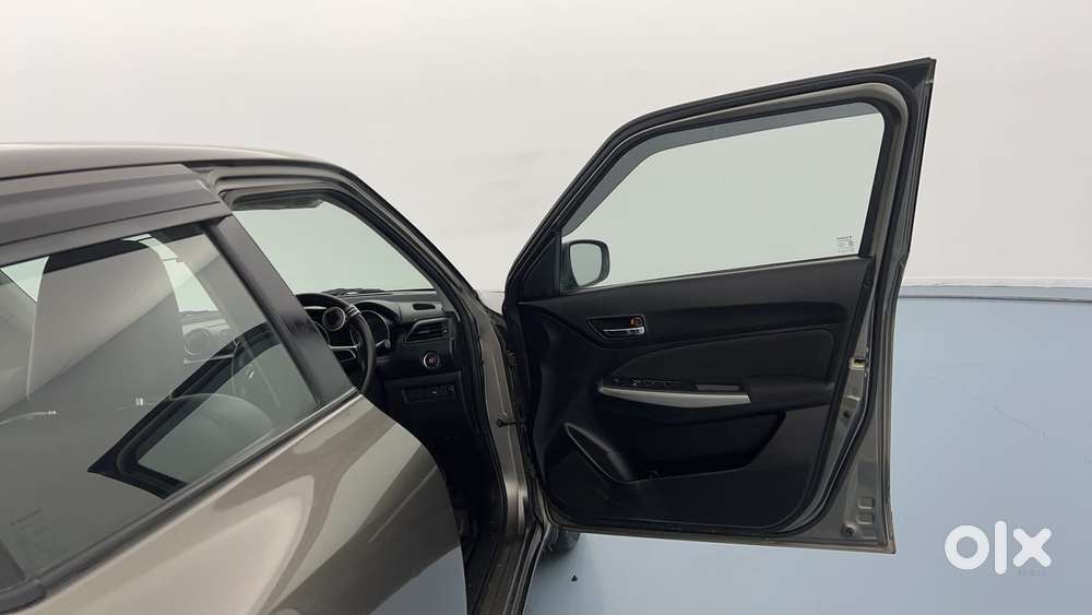 Maruti Suzuki Swift Amt Zxi, 2018, Petrol