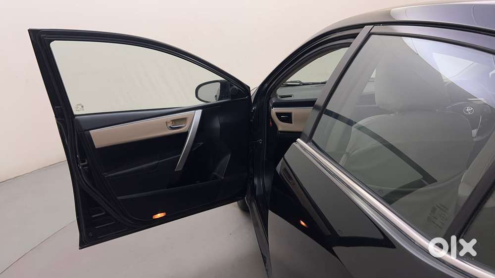 Toyota Corolla Altis Vl At, 2014, Petrol