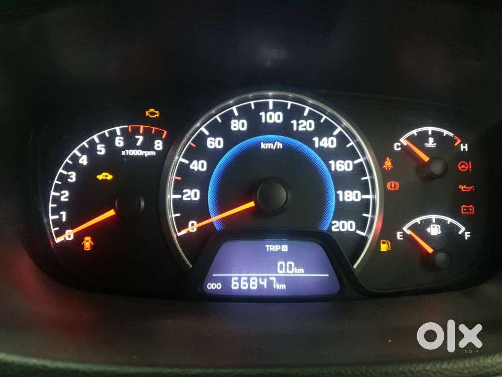 Hyundai Grand I10 2013-2016 Sportz, 2015, Petrol