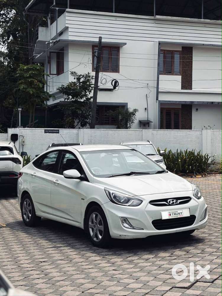 Hyundai Fluidic Verna 1.6 Vtvt S, 2013, Petrol