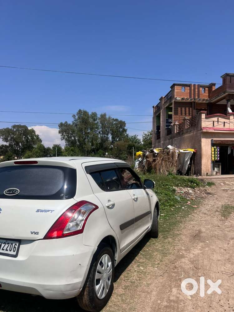 Maruti Suzuki Swift Petrol 2012