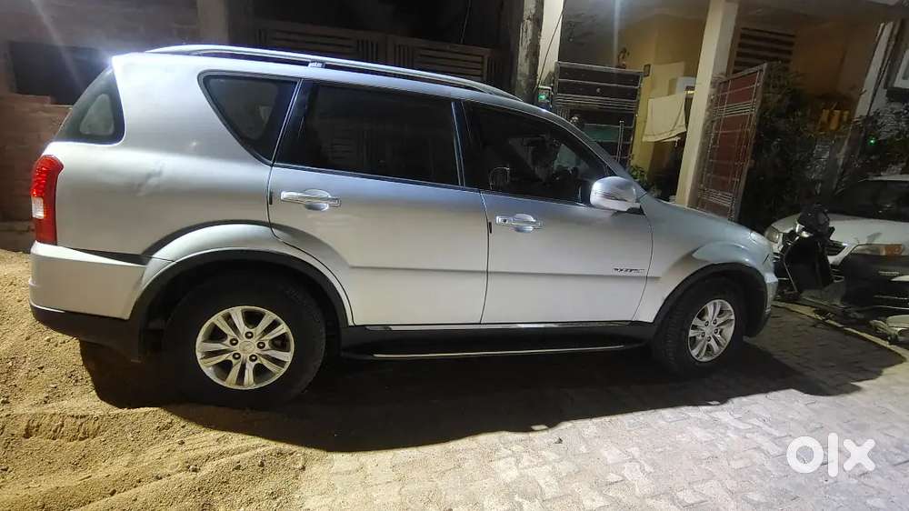 Ssangyong Rexton 2013 Diesel 157000 Km Driven