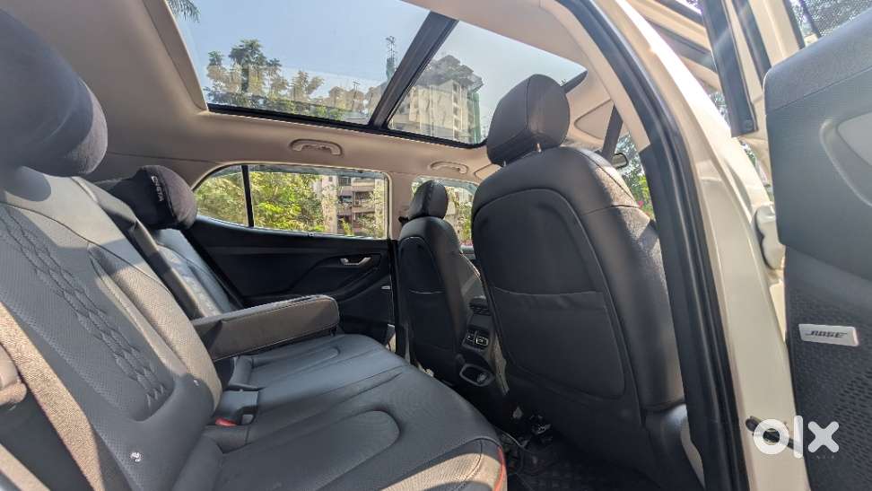 Hyundai Creta Sx (o) 1.5 Diesel Automatic Knight Dual Tone, 2023, Di..