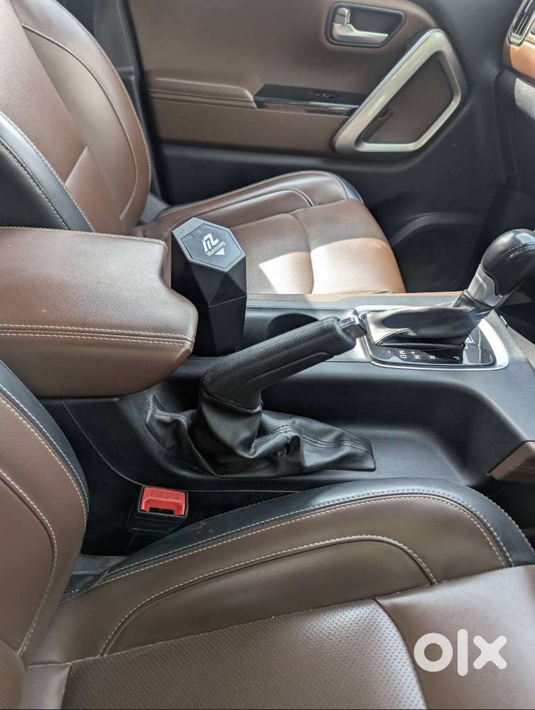 Scorpio N Z8l Petrol At 2022  Bh  36k Km  Top Model