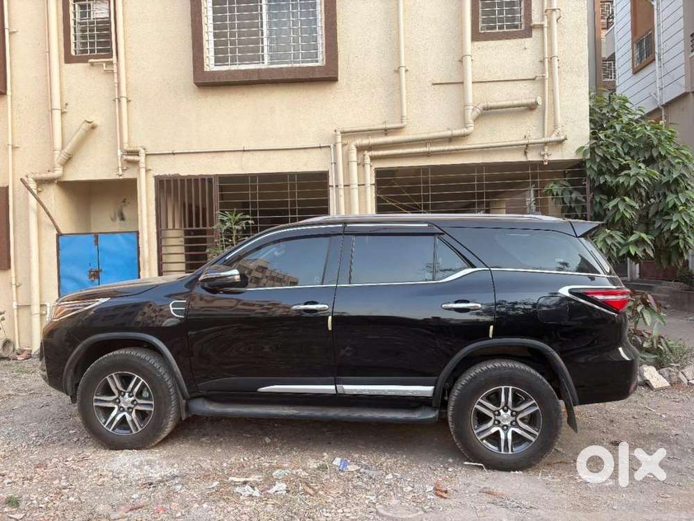 Toyota Fortuner 2025 Diesel 15500 Km Driven