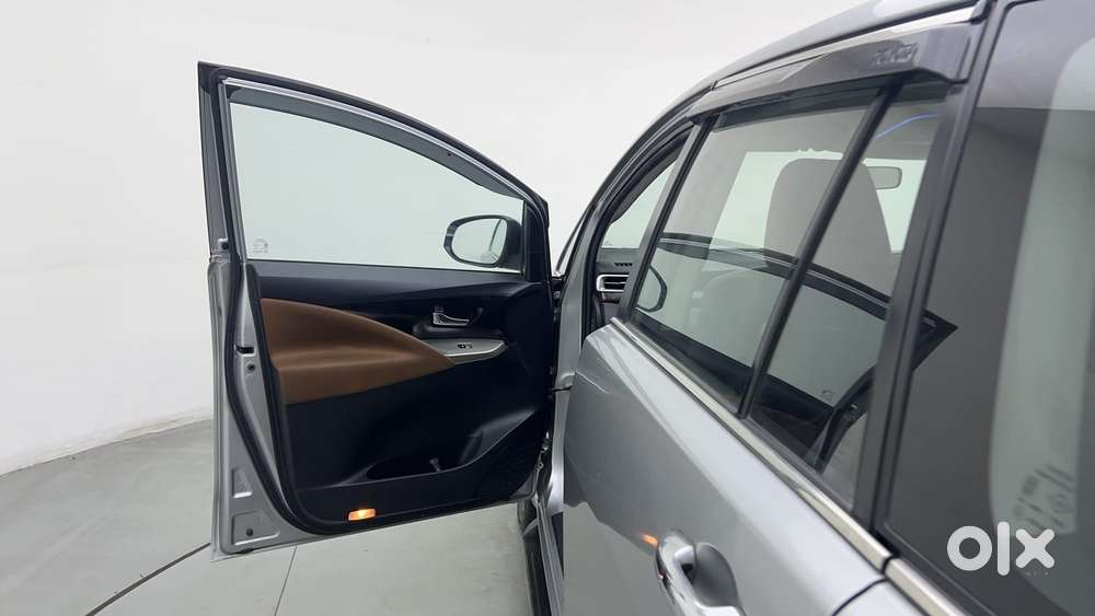Toyota Innova Crysta [2020-ongoing] 2.7 Zx At 7 Str, 2022, Petrol