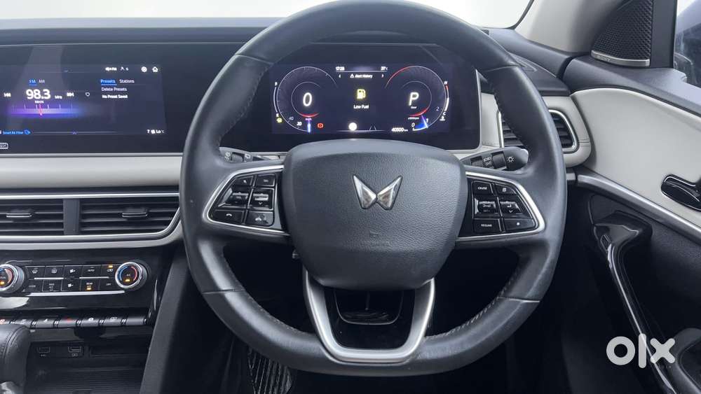 Mahindra Xuv700 2.0 Ax 7 Petrol At Luxury Pack Str, 2021, Petrol