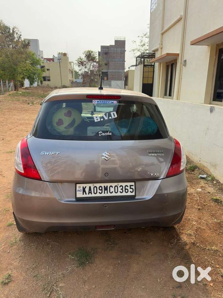 Maruti Suzuki Swift 2016 Petrol 90000 Km Driven