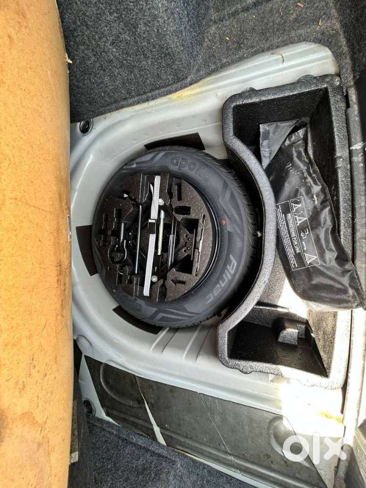 Skoda Rapid 2013-2016 1.6 Mpi Ambition With Alloy Wheel, 2015, Petro..