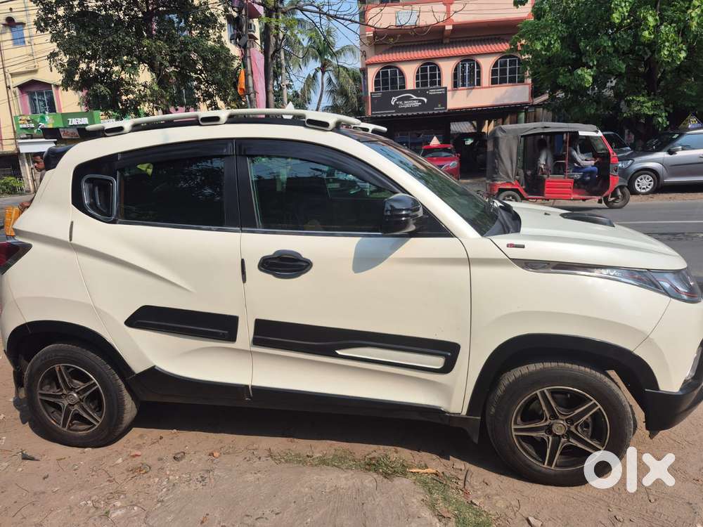 Mahindra Kuv 100 2016-2017 Mfalcon G80 K8 Dual Tone, 2016, Petrol