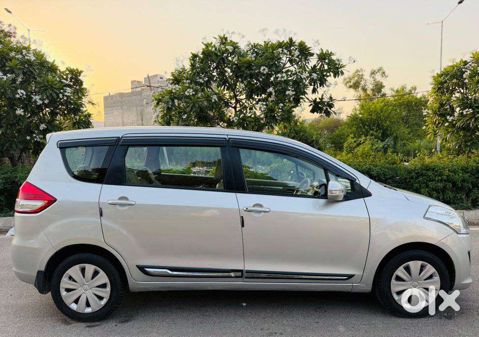 Maruti Suzuki Ertiga 2012-2015 Vdi, 2012, Diesel