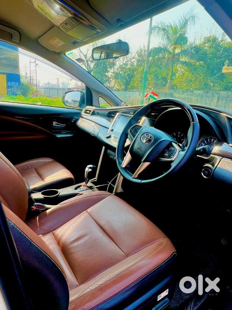 Toyota Innova Crysta 2022vip No Diesel Well Maintained