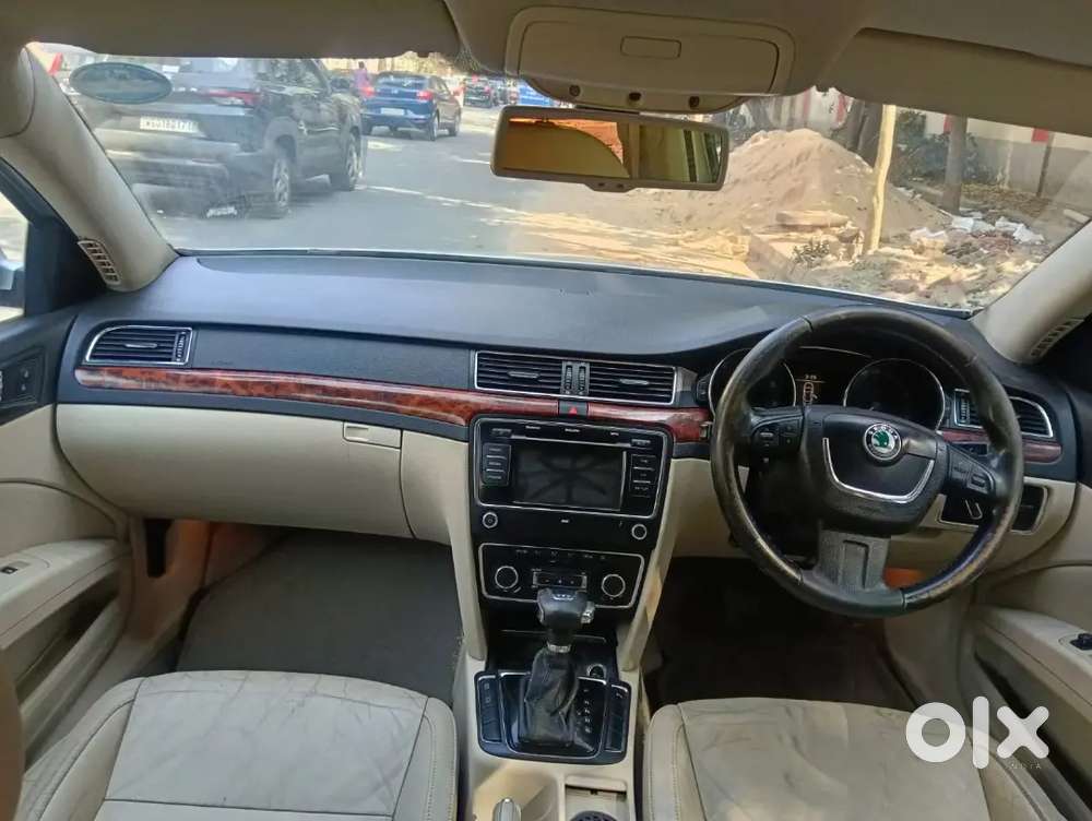 Skoda Superb 2010 Model Life Time Tax Sunroof