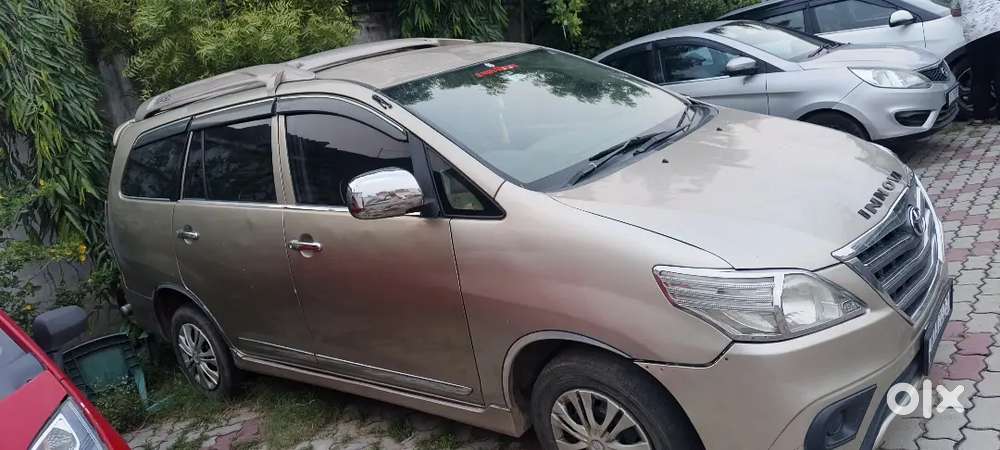 Toyota Innova 2011 Diesel 140000 Km Driven