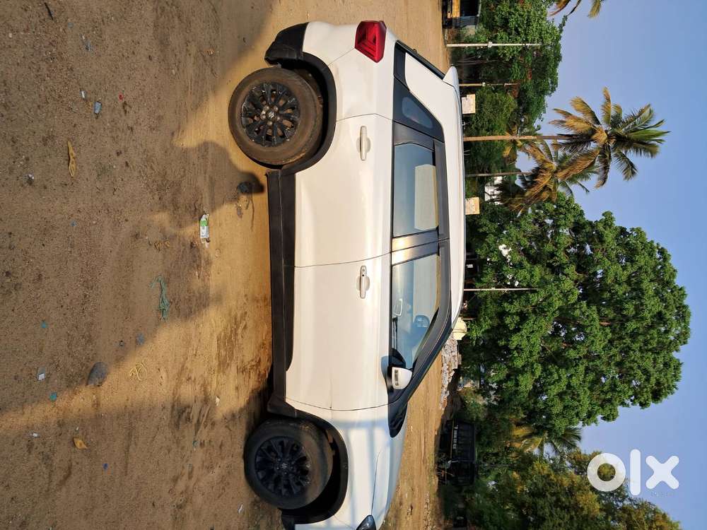 Vitara Brezza Petrol Zxi
