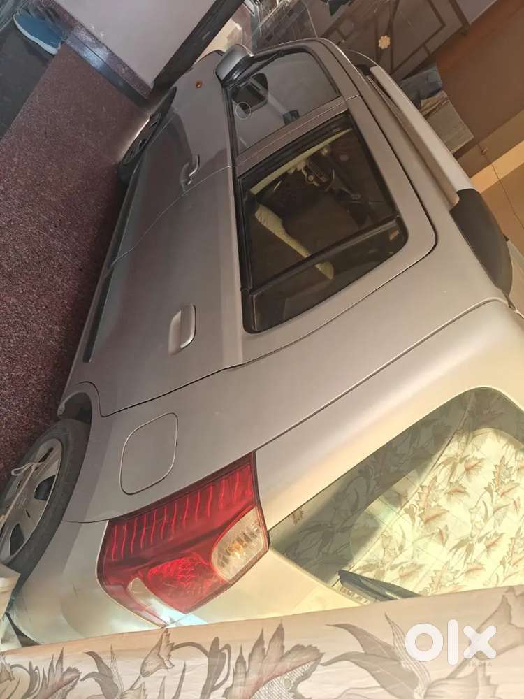 I Want To Sell A November 2014 Wagon R Vxi Model Car.