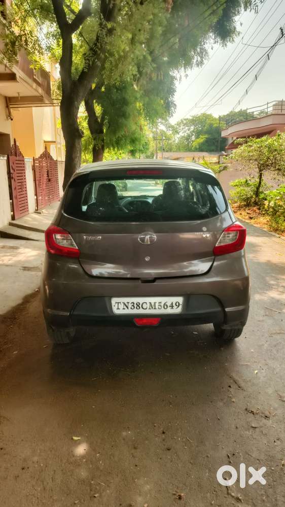 Tata Tiago, 2018, Petrol