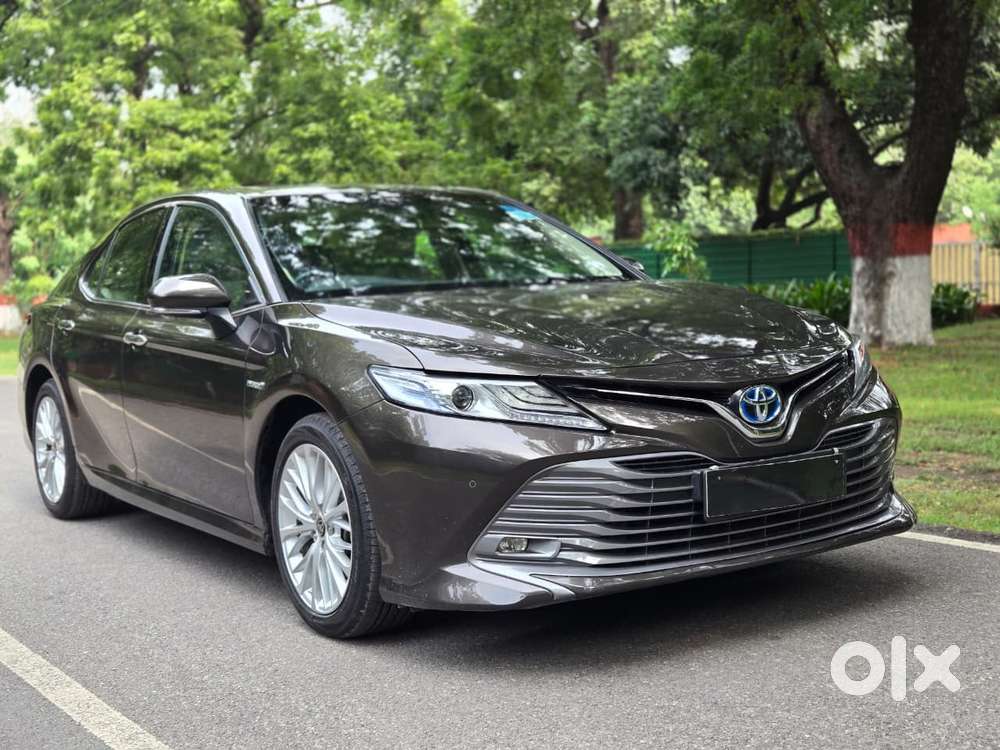 Toyota Camry Hybrid, 2021, Cng & Hybrids