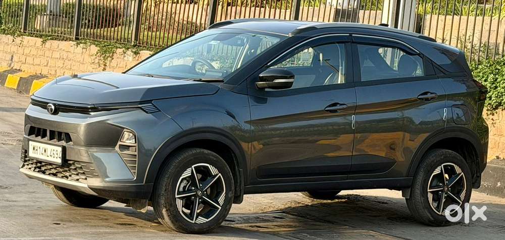 Tata Nexon, 2025, Petrol