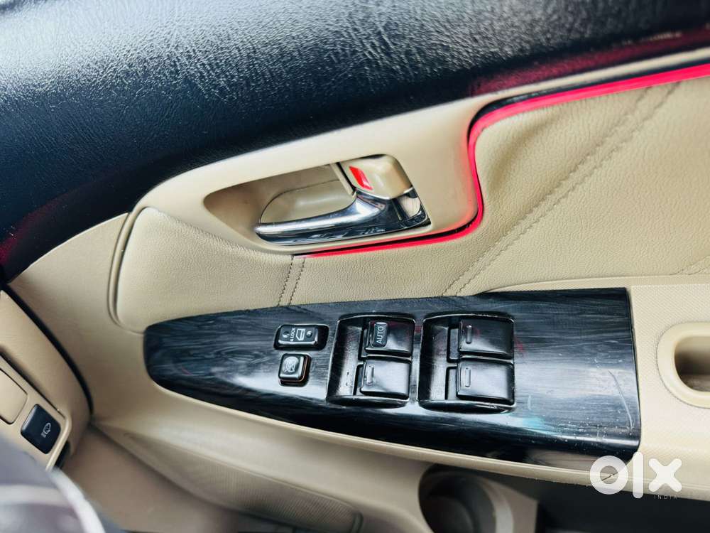 Toyota Fortuner 2011-2016 4x2 Manual, 2013, Diesel