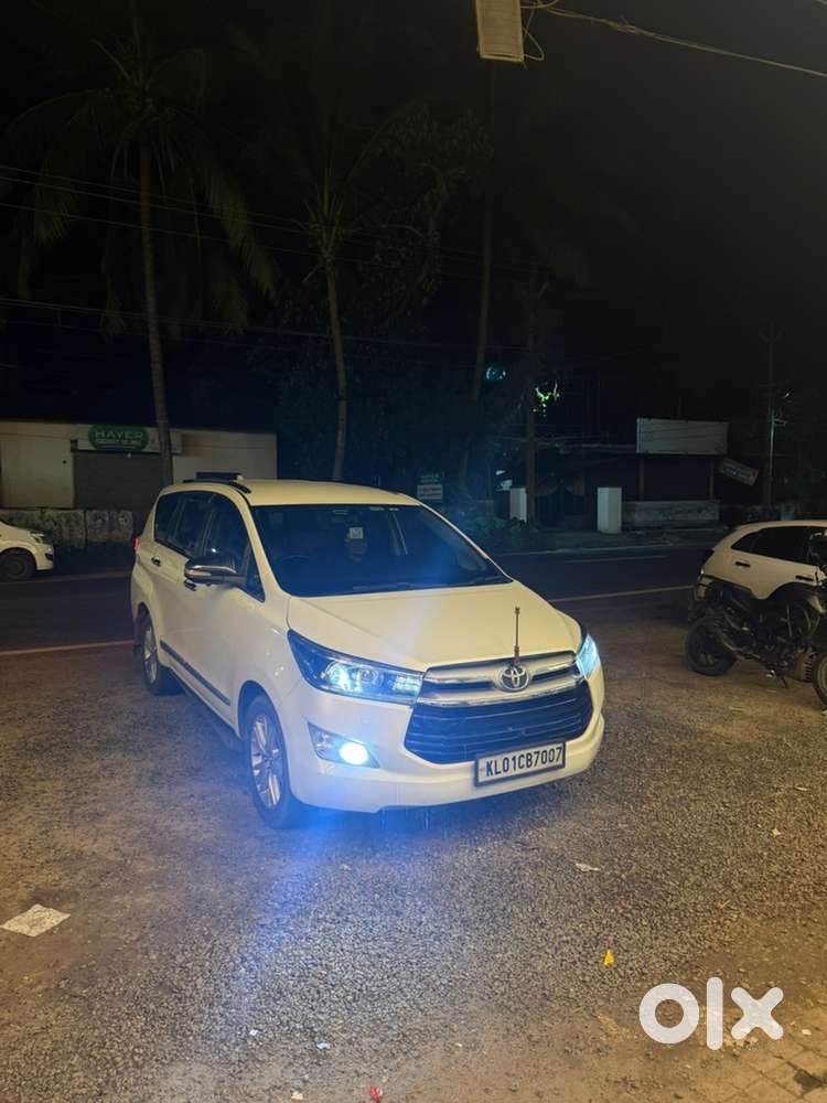Toyota Innova Crysta 2017