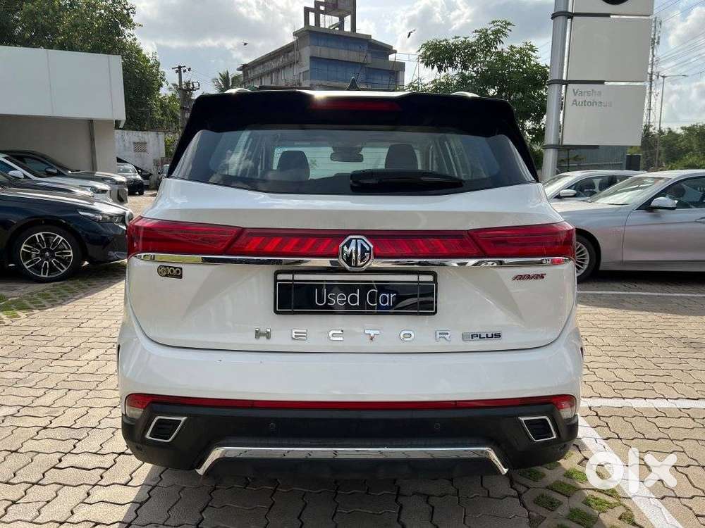 Mg Hector Plus Savvy Pro 1.5 Turbo Petrol Cvt 7 Str Dual Tone, 2023,..