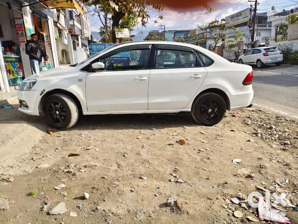 Volkswagen Vento Highline 2013