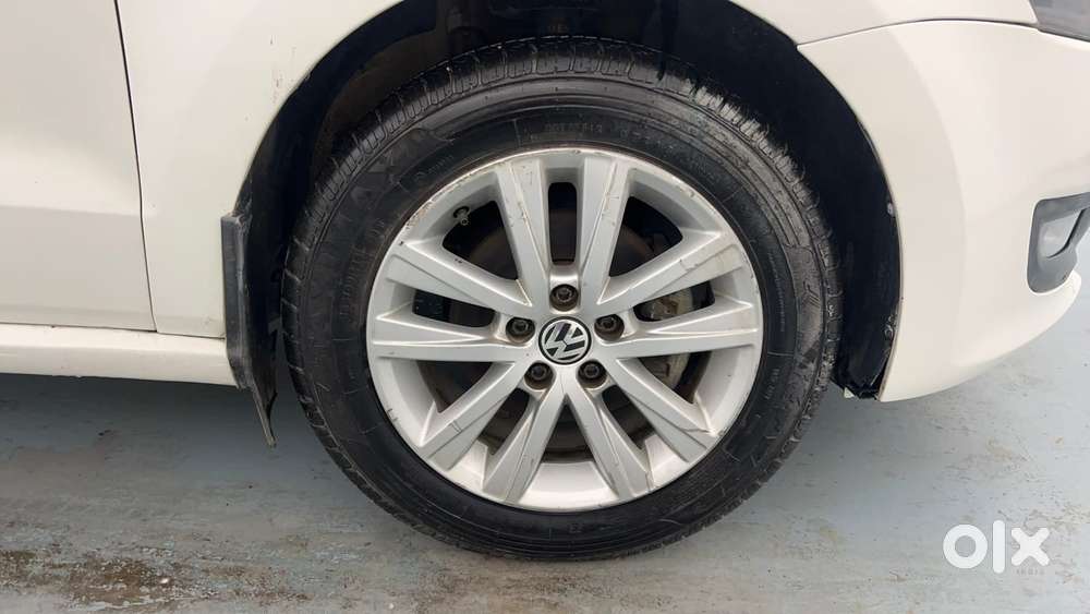 Volkswagen Polo Petrol Highline 1.2l, 2014, Petrol