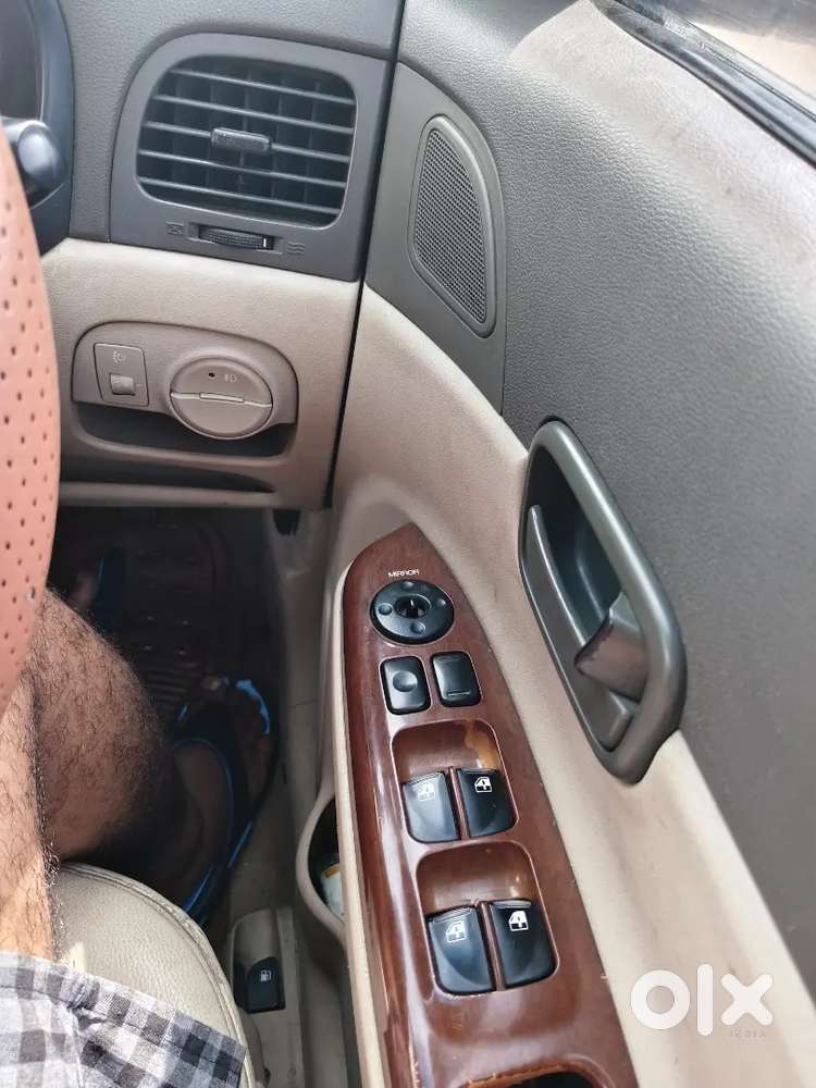Hyundai Verna Crdi 2009